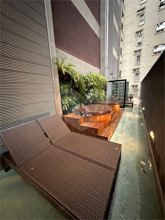 Studio Mobiliado à venda com 31m², 1 quarto Vila Nova Conceição - Estuda permuta.