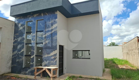 Casa à venda com 3 quartos em Jardim Embaré, São Carlos, SP