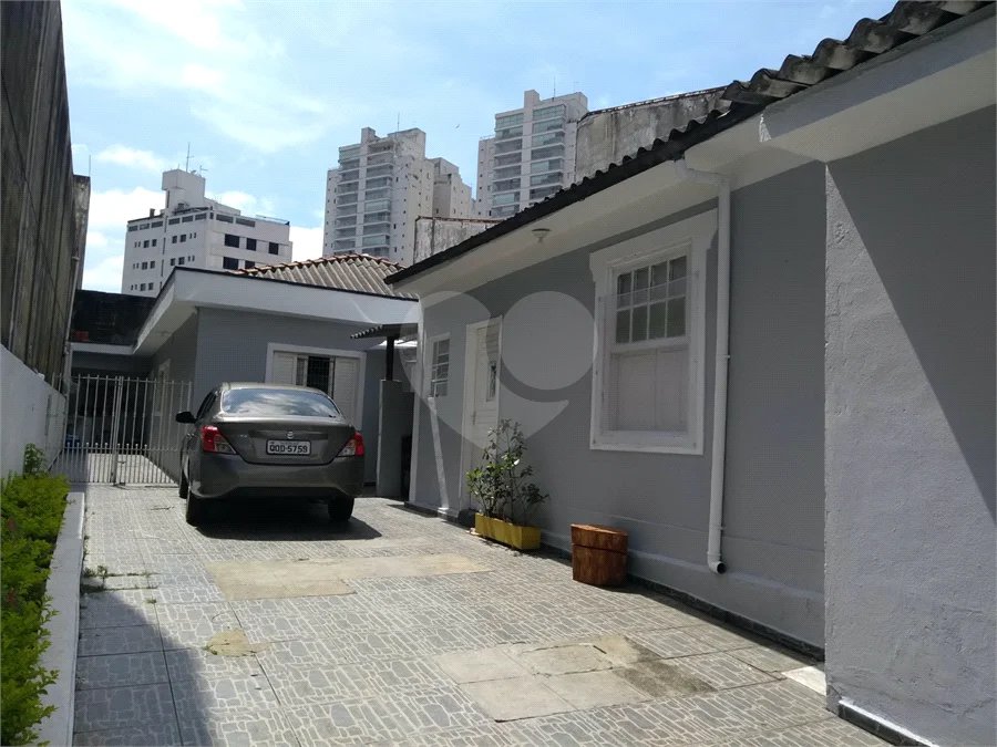 Imóvel Comercial e Residencial à Venda na Avenida Guarulhos – 285,95 m²