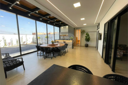 Sobrado de Luxo de Alto Padrão em Ibaté