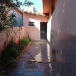 Linda casa no centro com 3 quartos.