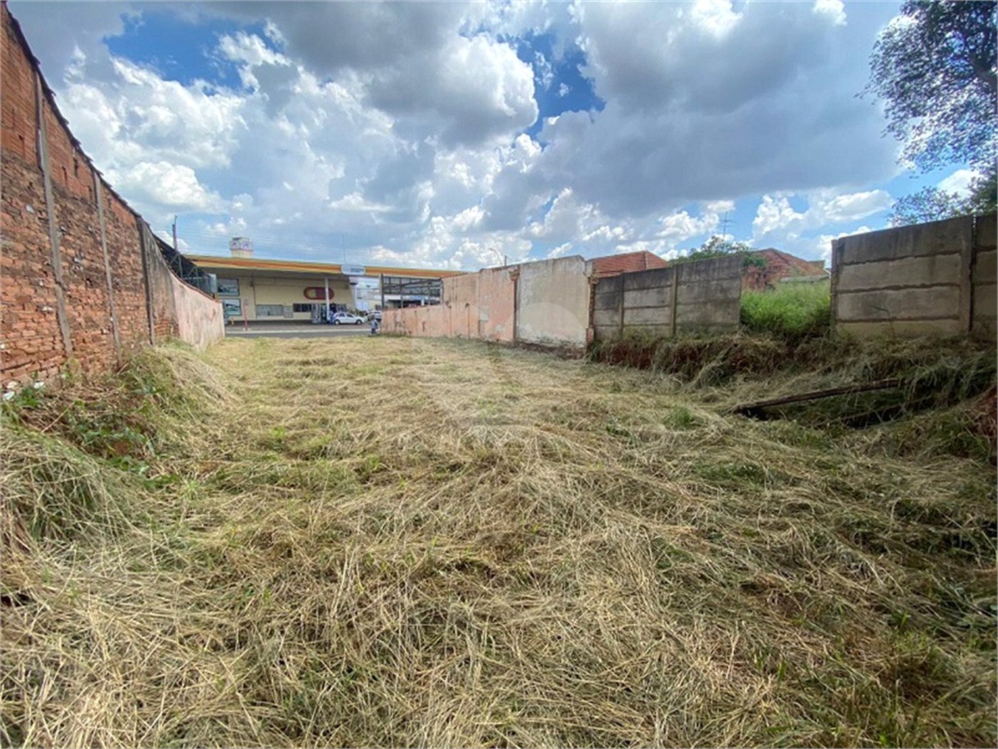 Terreno na Avenida São Carlos