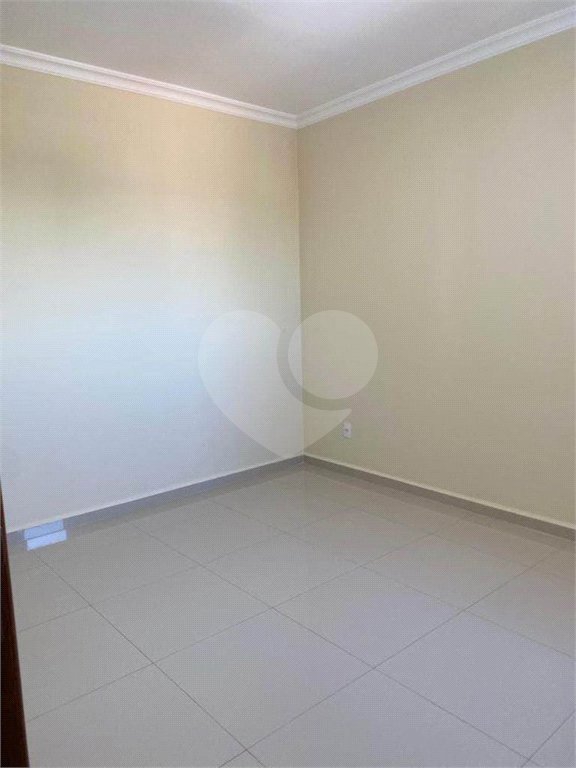 Apartamento para venda e locação no Edifício Residencial Oswaldo Ienco