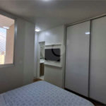 Apartamento totalmente decorado em Moema com 70 m2 , 2 quartos, 2 suítes e 2 vagas, ambientes com ar condicionado.