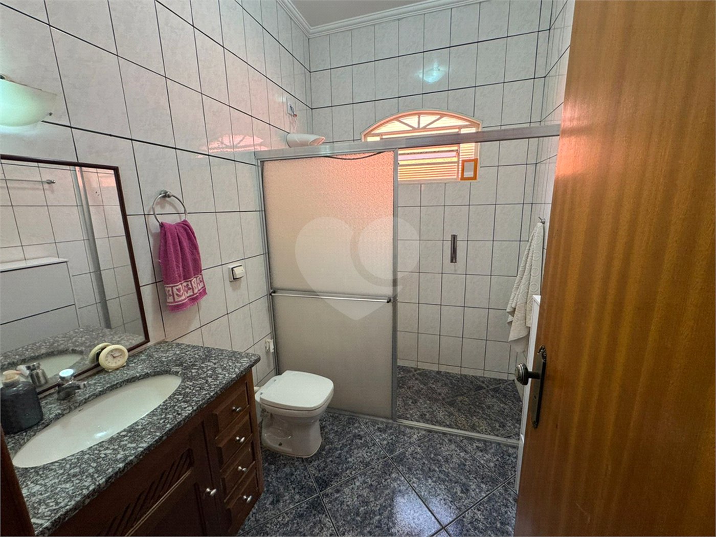 Casa com 03 Dormitórios á venda, em Jardim Alvorada, São Carlos.