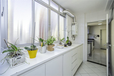 Apartamento á venda em Higienópolis com 212m² 3 dormitórios 1 suíte 2 vagas