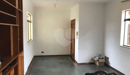 Sobrado à venda com 3 quartos, sendo 1 suíte,  em Tremembé, São Paulo, SP