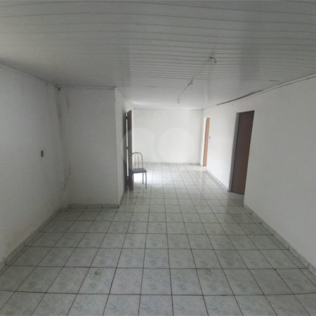Sobrado para venda.