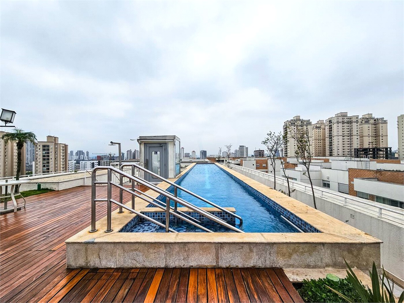 Na Mooca á venda Apartamento / Studio com 51m² 1 dormitório e 1 vaga.
