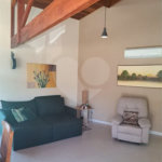 Casa Ampla com 5 Dormitórios, Piscina e Lazer Completo em Terreno de 1.260 m²