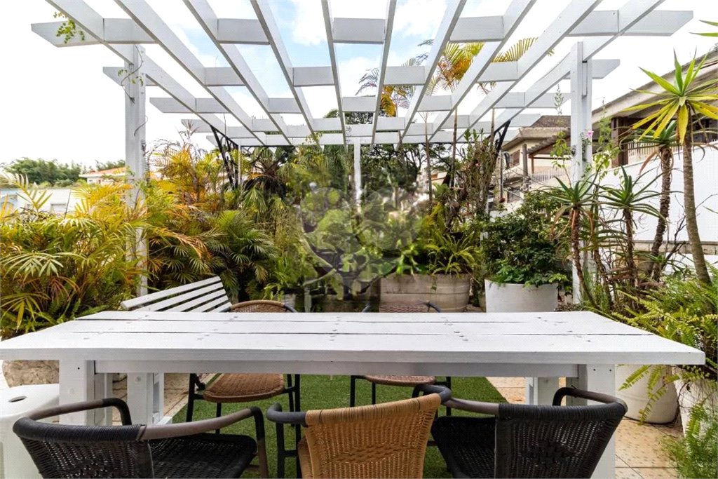 Sobrado à venda com 4 suítes em Chácara Flora, São Paulo, SP