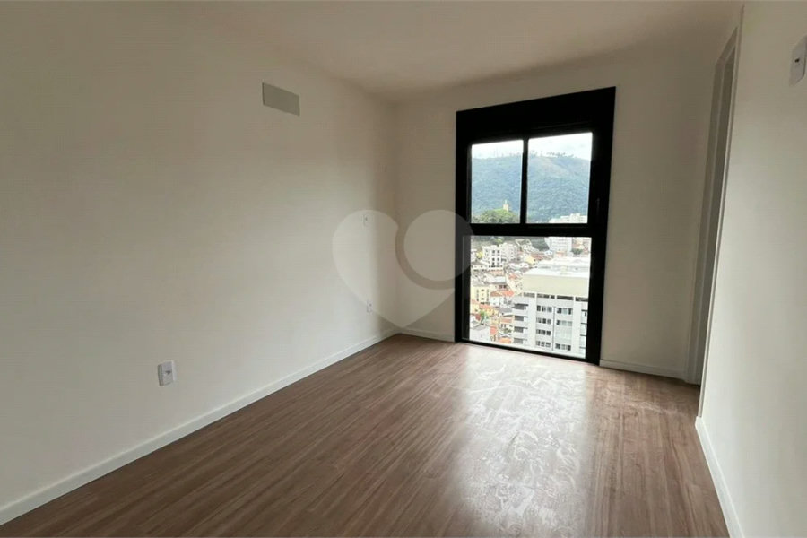 Apartamento à venda com 3 quartos, sendo 3 suítes, no Centro, Poços de Caldas - MG