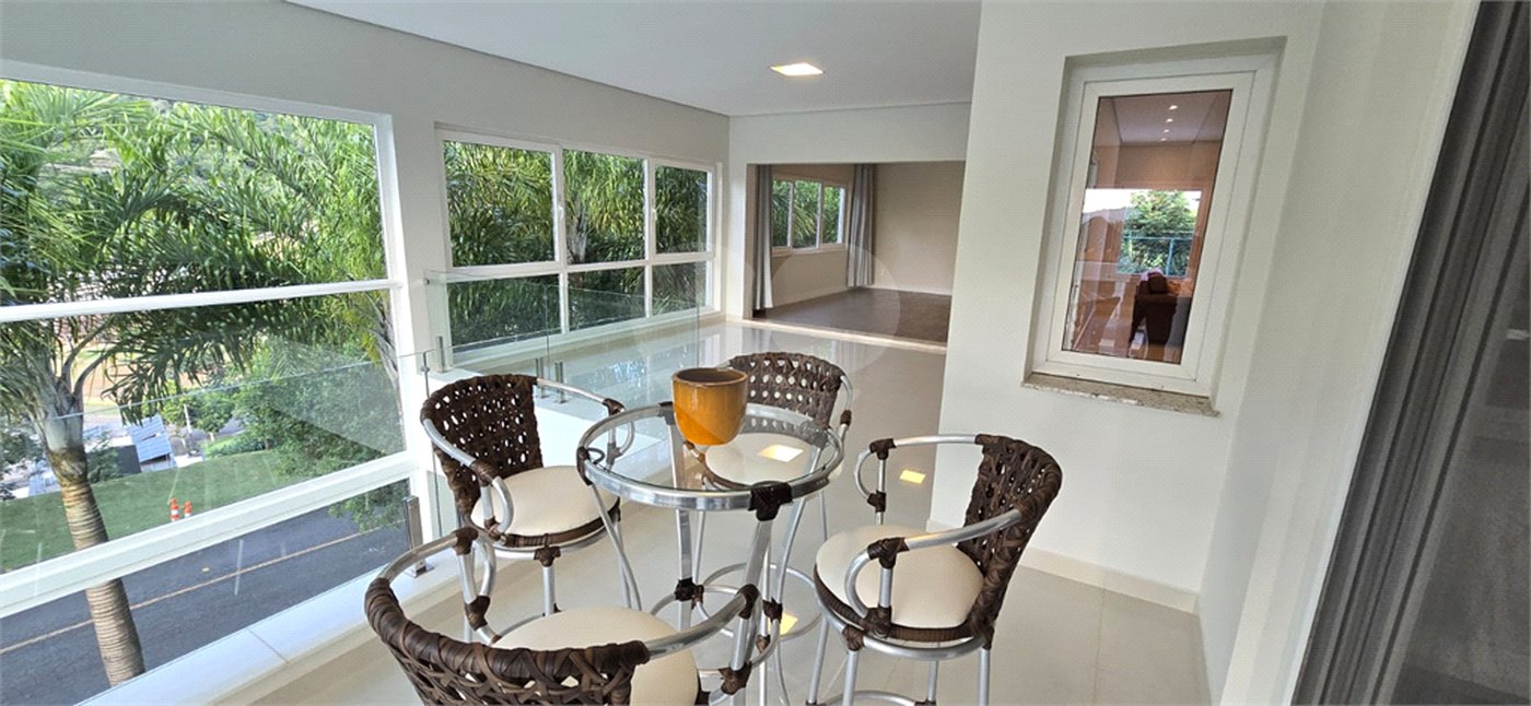 Casa à venda com 7 quartos, sendo 5 suítes, em Residencial Jardim Primavera, Louveira, SP