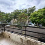 Casa à venda com 3 quartos, sendo 1 suíte, no condomínio New Village, Cotia - SP