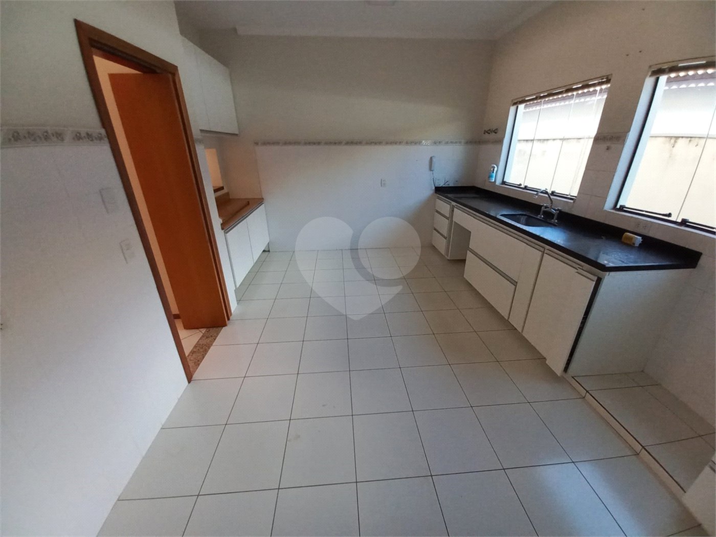 Casa Térrea no Condomínio Damha I,