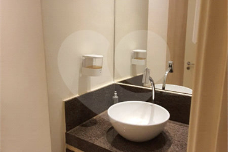 Sala Comercial no Edifício Tríade.