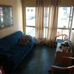 Lindo apartamento, muito bem conservado, com bom espaço interno.