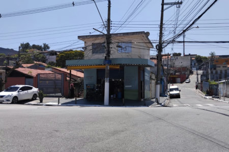Casa à venda com 8 quartos em Vila Dalva, São Paulo, SP