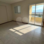 Apartamento no Condomínio Via Campus.