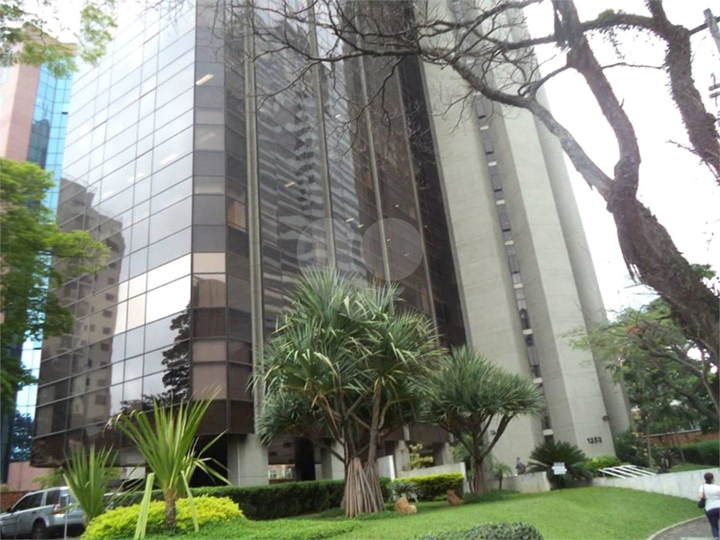 Conjunto comercial para locação no Brooklin 586 m² 10 vagas de garagem