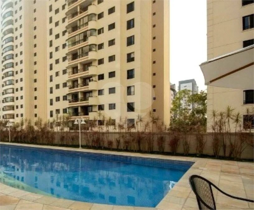 Excelente apartamento de 3 dormitórios, sendo uma Suíte e 2 vagas de garagem.