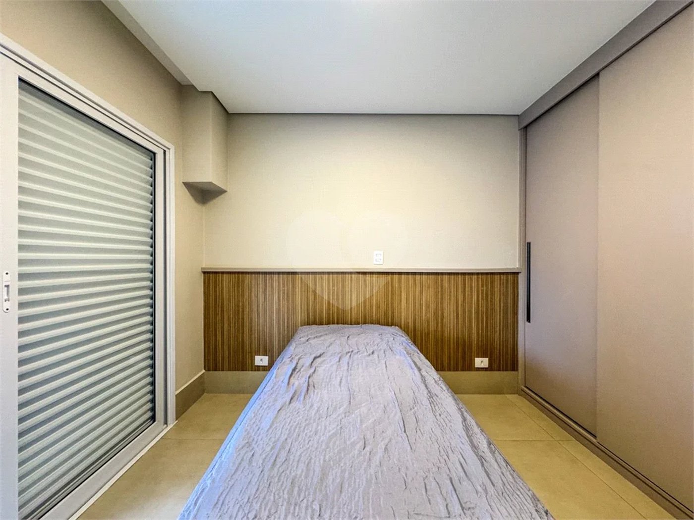 Apartamento à venda com 3 suítes em Riviera de São Lourenço, Bertioga, SP