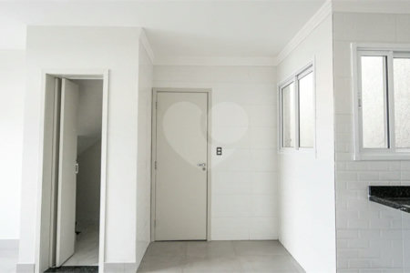 Excelente sobrado em condomínio a venda na Vila Canero