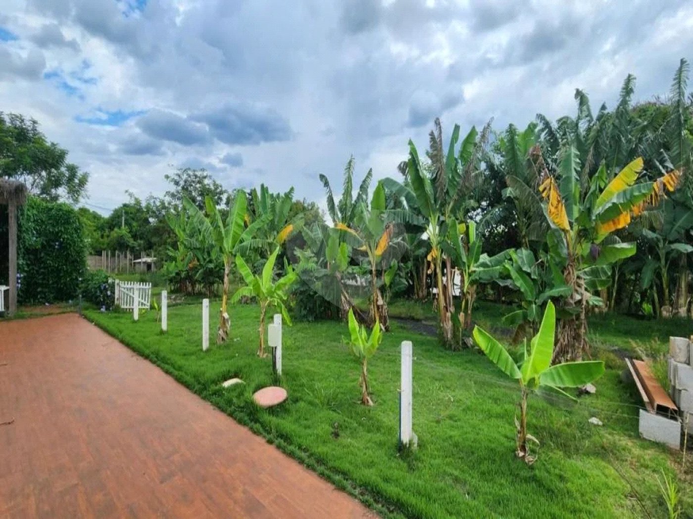 Chácara à venda com 4 quartos, sendo 1 suíte,  em Jardim dos Ipês, Brodowski, SP