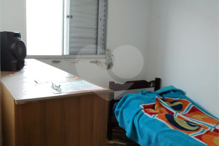 Apartamento no condomínio Monte Everest dispondo de 48m²