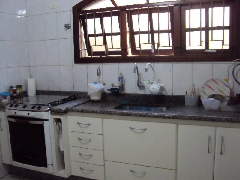 Casa à venda com 3 suítes em Vila Sônia, São Paulo, SP