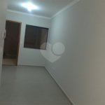 Apartamento VENDER na Vila Nivi, com 37m2, 2 quartos, 2 banheiro, sala, cozinha, SEM vaga