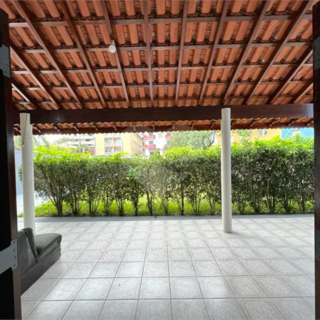 CASA NA PRAIA A POUCOS PASSOS DO MAR TERRENO AMPLO E EXCELENTE ESPAÇO PARA TODA A FAMÍLIA