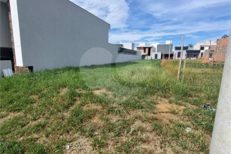 Terreno à Venda no Condomínio Villeneuve 10X24– Oportunidade Imperdível!