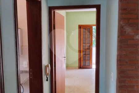 Excelente sobrado para venda no residencial Parati