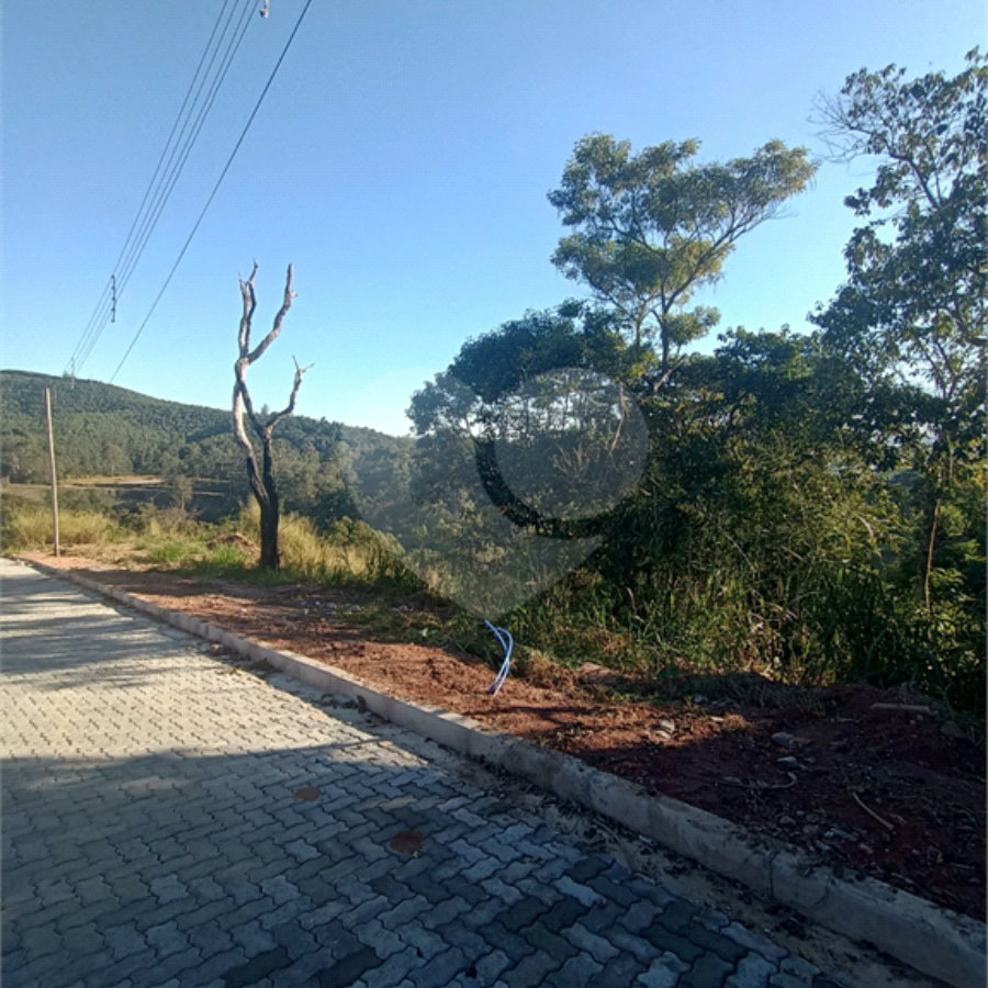 Terreno à Venda em Nazaré Paulista - Centro