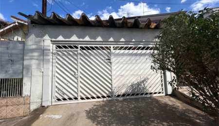 Sobrado à venda com 3 quartos, sendo 1 suíte,  em Parque Vitória, São Paulo, SP