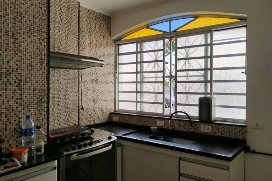 Vende-se sobrado de 3 andares na Vila Santa Catarina