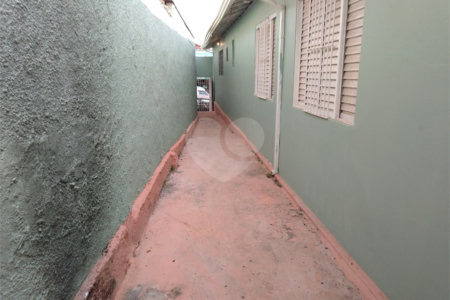 Casa térrea para venda.