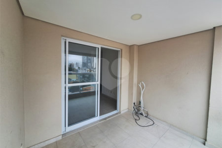 Apartamento à venda em Vila Gumercindo – 55m²