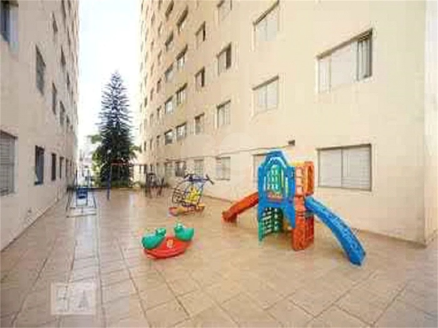 Apartamento a venda no bairro da Mooca, São Paulo.
