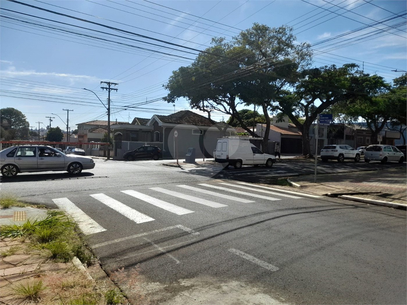 Terreno Comercial à Venda na Av. Teixeira de Barros – Rua Larga