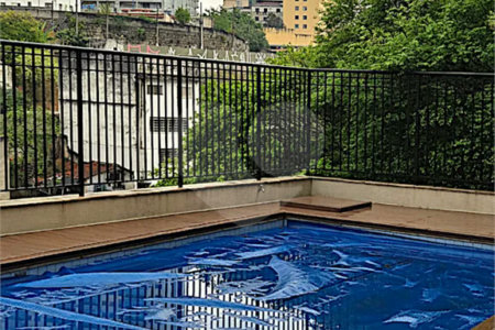 Apartamento na Chácara Inglesa com 2 dormitórios (1 suite), varanda, vista livre e vaga