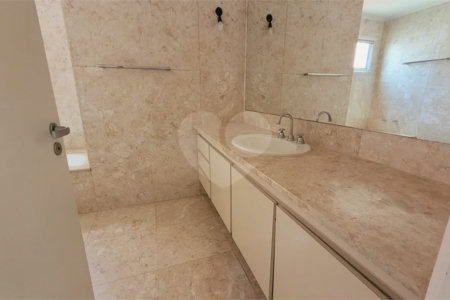 Apartamento sofisticado em localização privilegiada no Itaim Bibi – próximo ao Parque do Povo e Shopping JK Iguiatemi