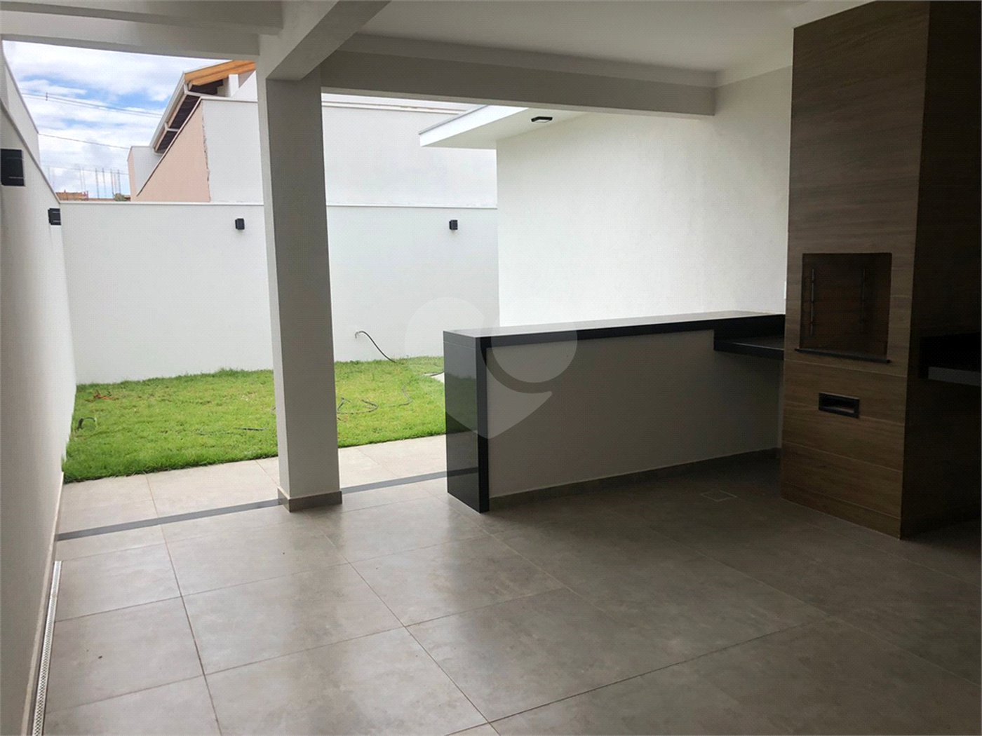 Casa à venda com 3 suítes no condomínio Parque Faber IV, São Carlos - SP