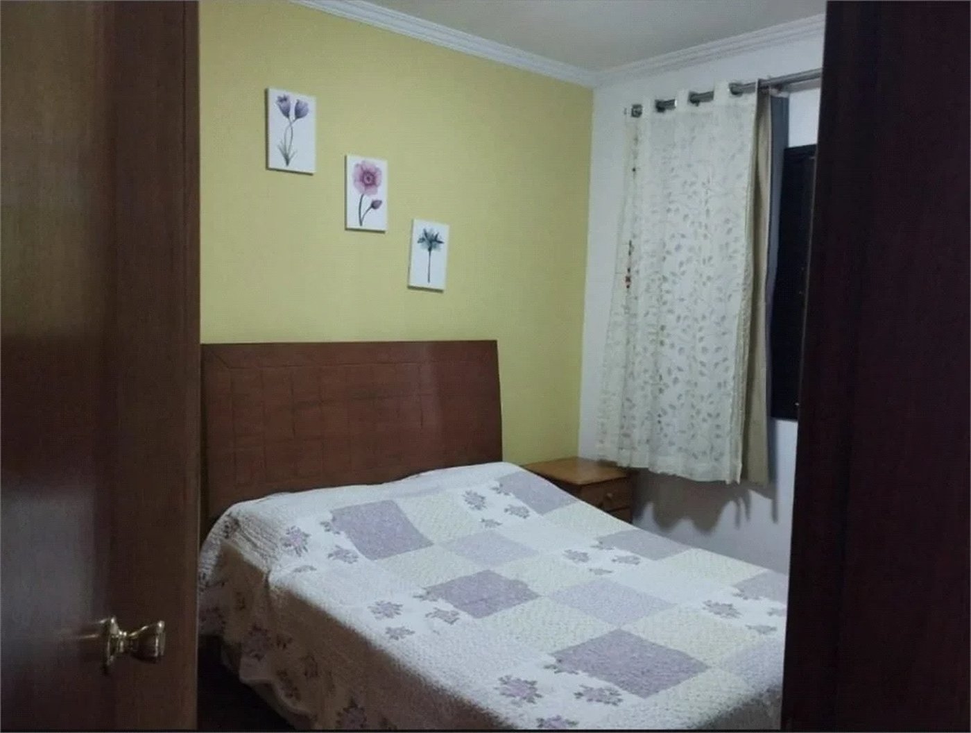 Apartamento com 2 dormitórios no charmoso Jardim Ester