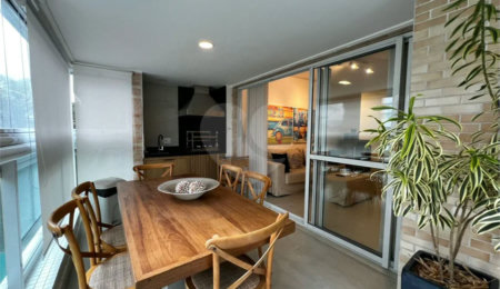 Apartamento à venda com 3 quartos, sendo 1 suíte,  em Riviera de São Lourenço, Bertioga, SP
