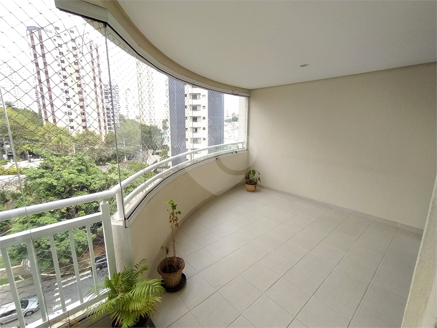 Apartamento de 145m2 com varanda gourmet 3 dormitórios e 2 vagas à venda na Chácara Klabin