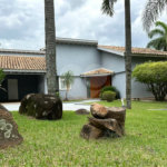 Chácara no Condomínio Vale das Laranjeiras em Indaiatuba SP - Venda - R$ 3,600.000,00 - Locaçao - R$ 30.000,00 mais encargos - Linda, espaçosa, aconchegante, acabamento de alto padrão em rua tranquila e arborizada, em um dos Condomínios mais valorizados de Indaiatuba. Com fácil acesso as principa