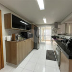 Apartamento á venda com 200m² - Bosque da Saúde
