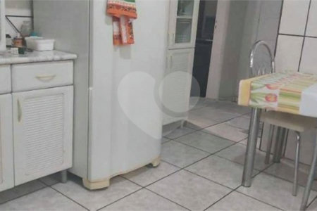 Casa térrea para venda na Vila Faria.